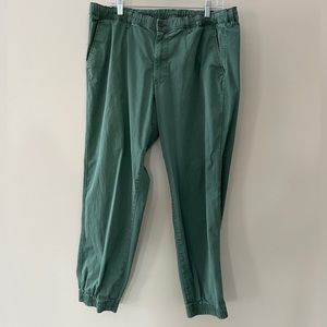 XL Uniqlo jogger slacks